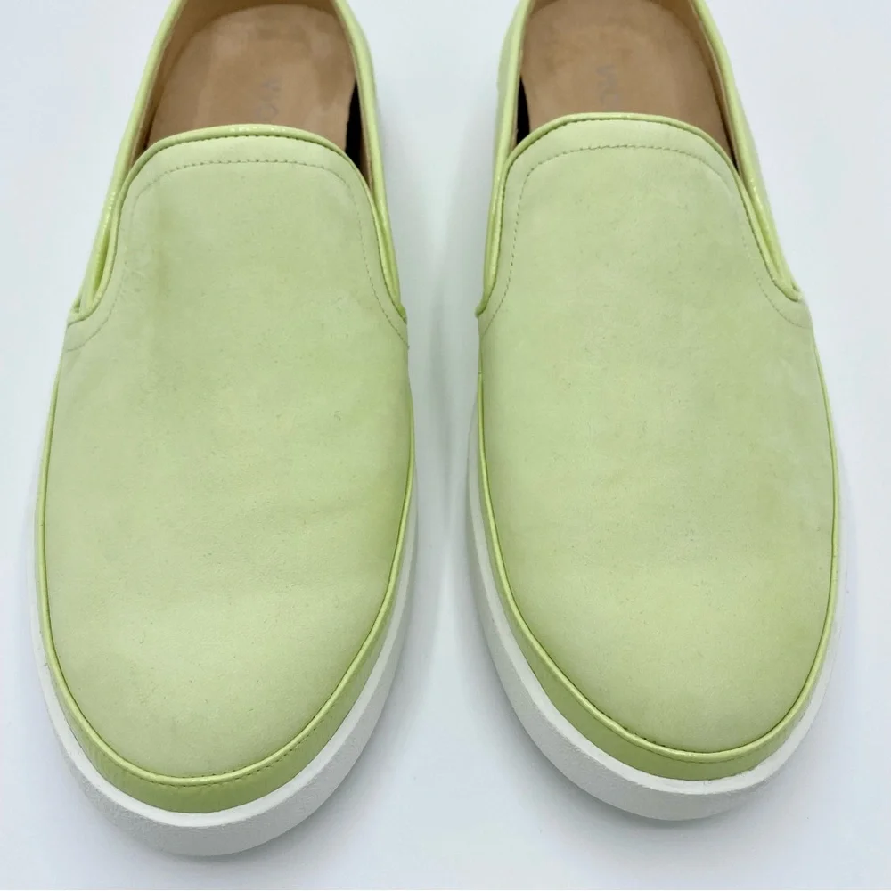 VIONIC Pale Lime Effortless Nubuck Slip-On Sneaker Size 10